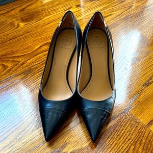 Tory Burch Penelope 85mm Cap-Toe Pump  - Black